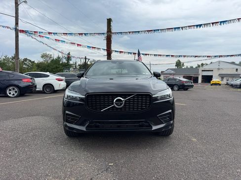 Used 2021 Volvo XC60 T8 R-Design w/ Advanced Package AWD/4WD image 8