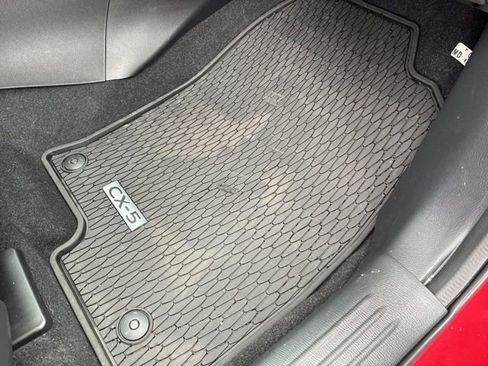 Used 2024 MAZDA CX-5 Signature image 33