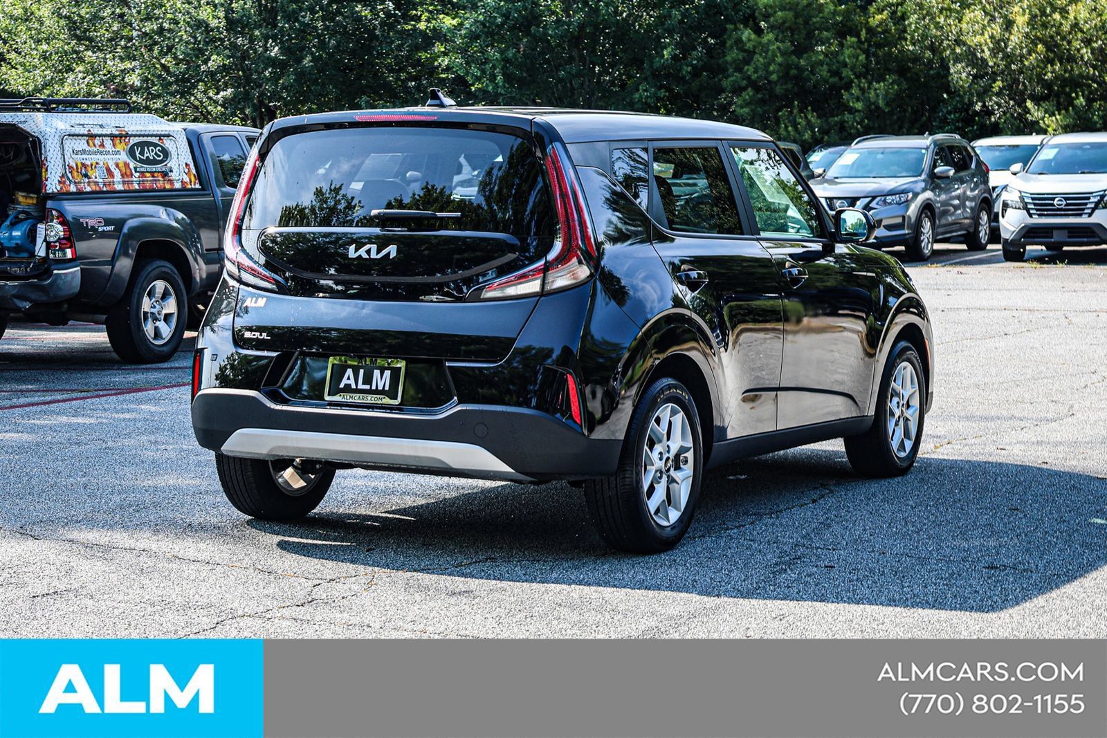 Used 2025 Kia Soul LX w/ LX Technology Package FWD image 6