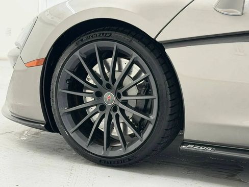 Used 2017 McLaren 570S RWD image 34