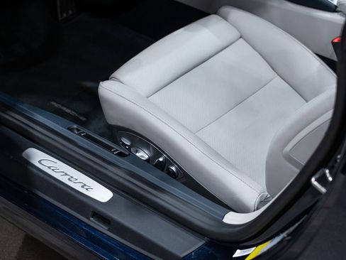 Used 2019 Porsche 911 Carrera RWD image 26