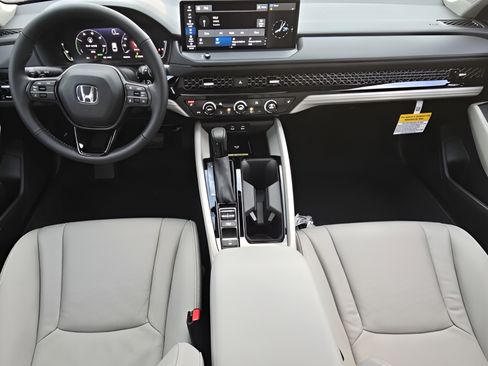 New 2025 Honda Accord EX-L image 13