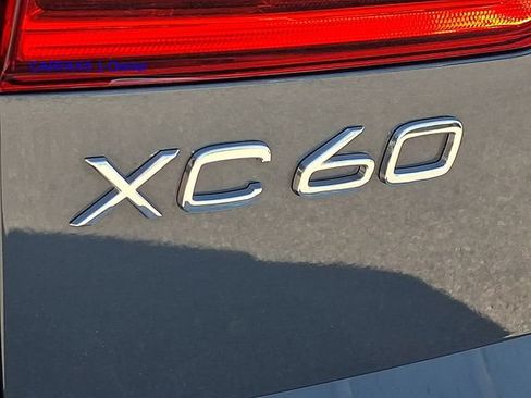 Certified 2023 Volvo XC60 B5 Ultimate w/ Climate Package AWD/4WD image 33