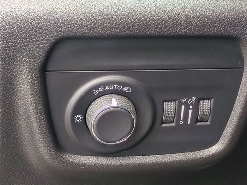 Used 2023 Jeep Grand Cherokee Altitude image 19