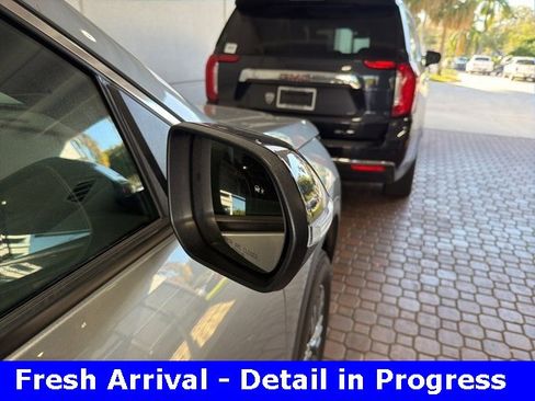 Used 2024 Chevrolet Traverse LT image 22