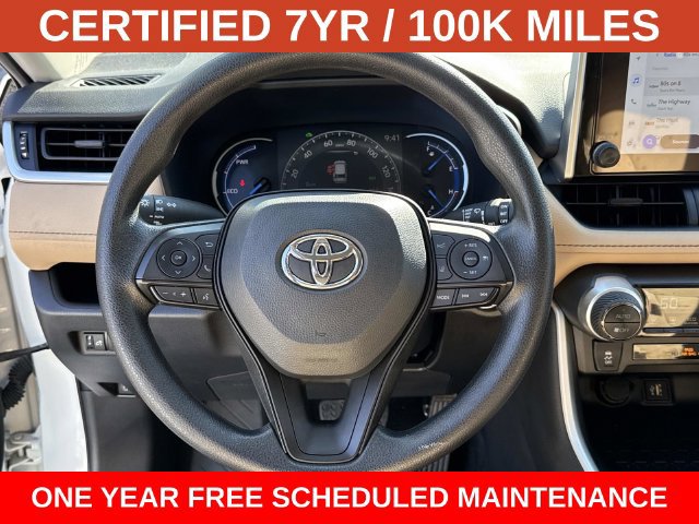Used 2025 Toyota RAV4 XLE AWD/4WD image 18