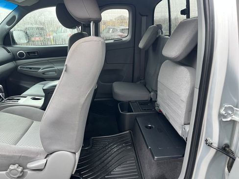 Used 2012 Toyota Tacoma 4x4 Access Cab V6 image 23