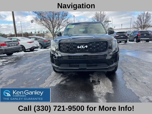 Used 2022 Kia Telluride EX w/ EX Premium Package image 3