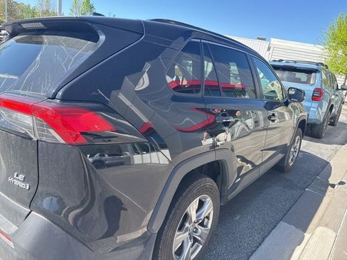Used 2023 Toyota RAV4 LE image 12
