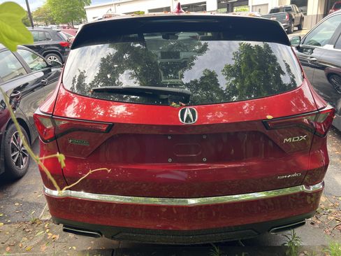 Used 2023 Acura MDX SH-AWD w/ Advance Package image 3