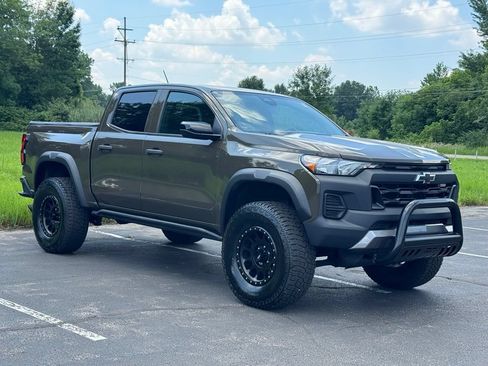 Used 2023 Chevrolet Colorado Trail Boss w/ Advanced Trailering Package AWD/4WD image 6