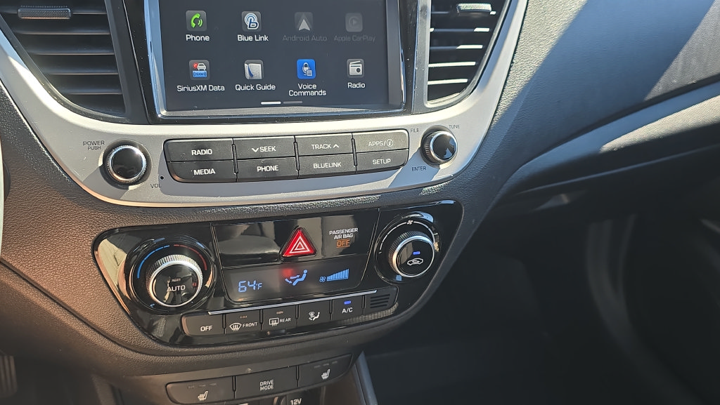 Used 2021 Hyundai Accent Limited FWD image 20