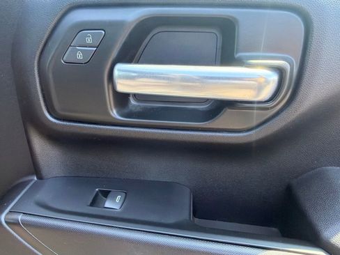 Used 2023 Chevrolet Silverado 1500 Custom AWD/4WD image 19
