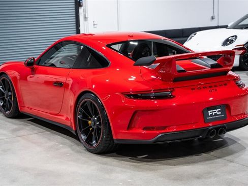 Used 2019 Porsche 911 GT3 RWD image 4