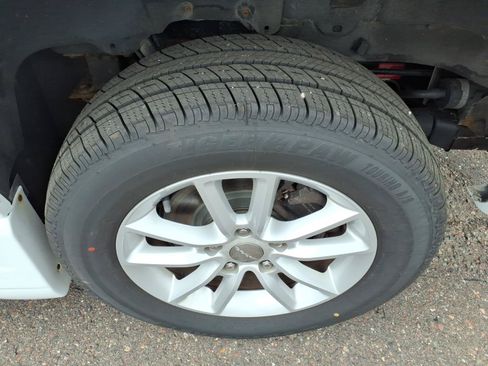 Used 2019 Dodge Grand Caravan SXT FWD image 21