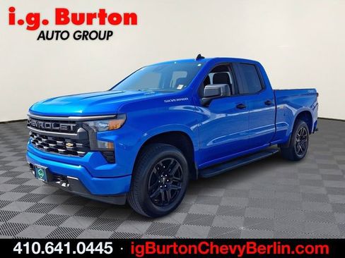 Certified 2025 Chevrolet Silverado 1500 Custom image 3