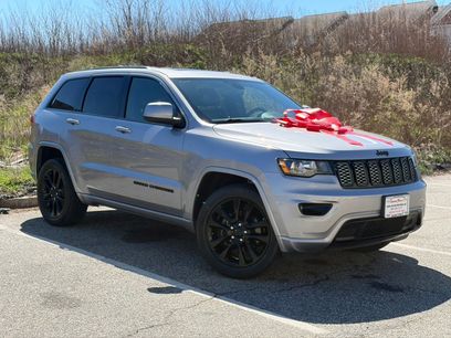 Used 2019 Jeep Grand Cherokee Altitude