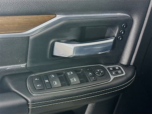 Used 2024 RAM 2500 Laramie image 24