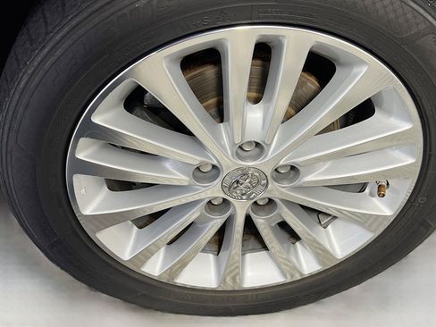 Used 2013 Toyota Avalon XLE Touring FWD image 14