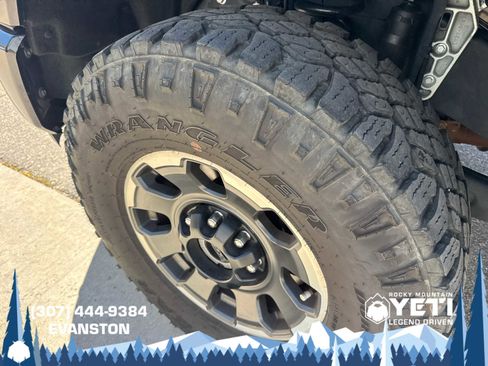 Used 2024 Ford F250 Lariat w/ Lariat Ultimate Package AWD/4WD image 25