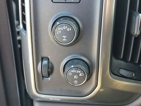 Used 2018 Chevrolet Silverado 1500 LTZ Z71 image 24