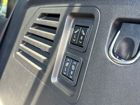 Used 2024 Chevrolet Traverse RS w/ LPO, Floor Liner Package FWD image 38