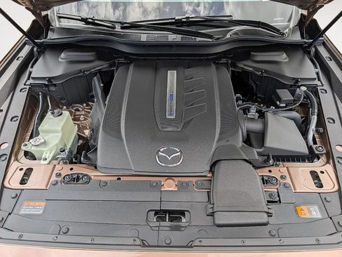 Certified 2025 MAZDA CX-70 Plug-In Hybrid w/ Premium Plus AWD/4WD image 21