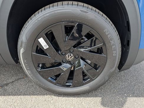 New 2026 Volkswagen Atlas SE image 24