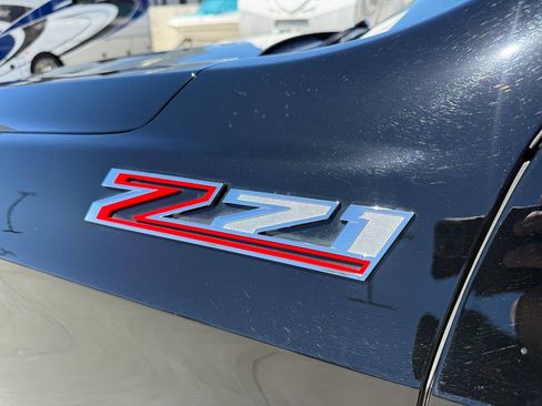 Used 2025 Chevrolet Suburban Z71 AWD/4WD image 10