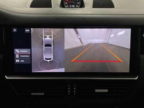 Used 2020 Porsche Cayenne S image 28
