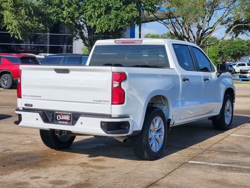 Certified 2022 Chevrolet Silverado 1500 Custom RWD image 7