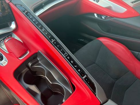 Used 2024 Chevrolet Corvette Stingray Premium Conv w/ Battery Protection Package image 15