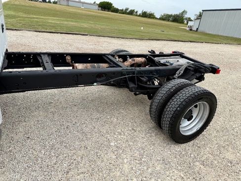 Used 2015 Ford F450 XL w/ Power Equipment Group image 12