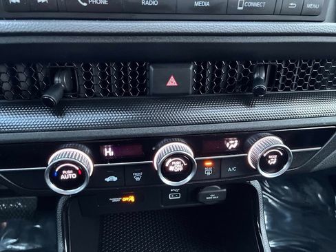 Used 2025 Honda CR-V LX image 30