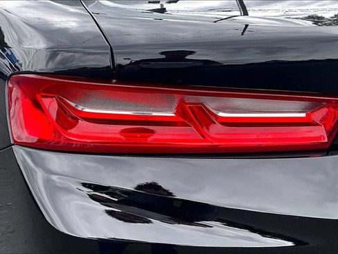 Used 2018 Chevrolet Camaro LT RWD image 21