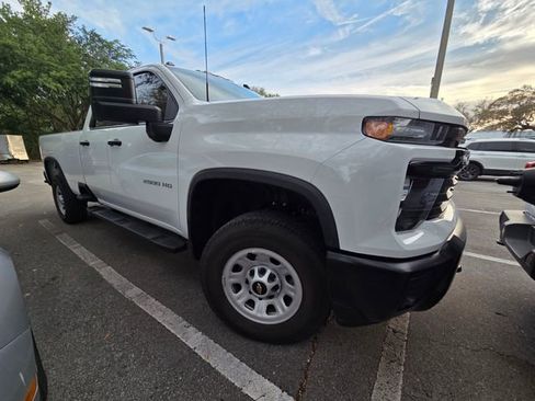 Used 2025 Chevrolet Silverado 2500 W/T w/ WT Convenience Package RWD image 2