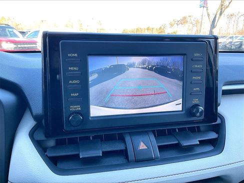 Used 2019 Toyota RAV4 XLE w/ Convenience Package image 18