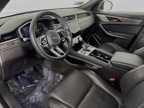 Used 2022 Jaguar F-PACE S image 9