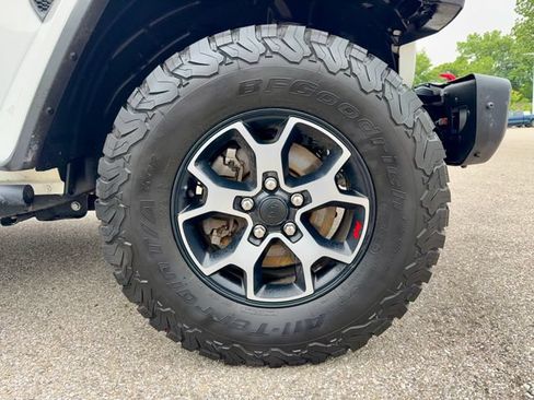Used 2021 Jeep Wrangler Unlimited Rubicon w/ Steel Bumper Group AWD/4WD image 35
