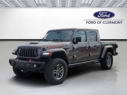 Used 2024 Jeep Gladiator Mojave AWD/4WD image 2
