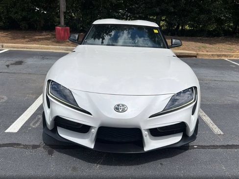Used 2022 Toyota Supra w/ Safety & Technology Package RWD image 2