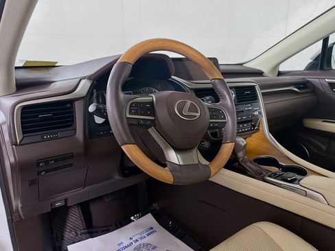 Used 2018 Lexus RX 350 AWD w/ Premium Package image 9