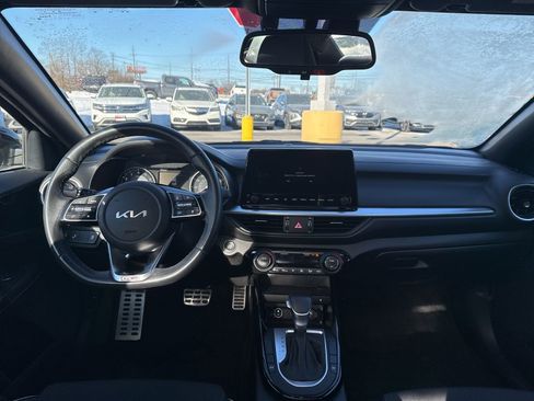 Used 2023 Kia Forte GT-Line w/ GT-Line Premium Package image 18