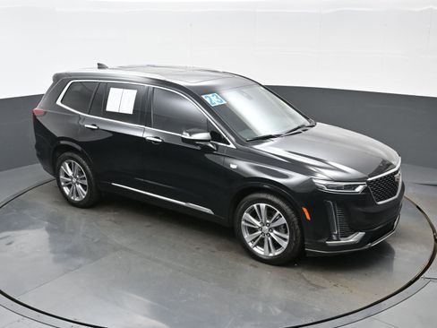 Used 2023 Cadillac XT6 Premium Luxury FWD image 43