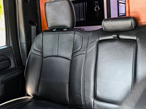 Used 2024 RAM 5500 4x4 Crew Cab image 76