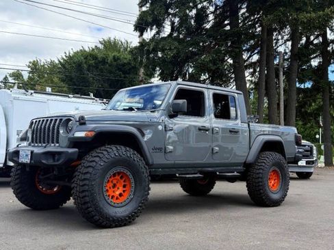 Used 2020 Jeep Gladiator Sport w/ Quick Order Package 24S AWD/4WD image 11