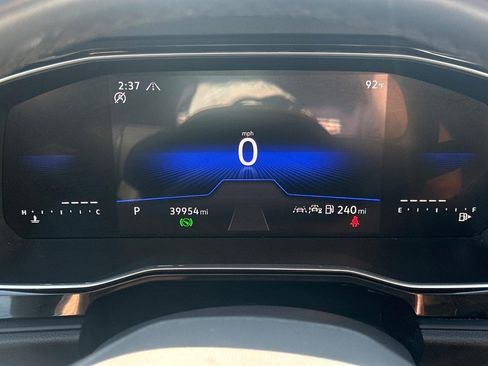 Used 2024 Volkswagen Jetta SE image 24