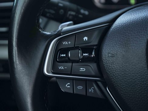 Used 2020 Honda Accord Touring image 20