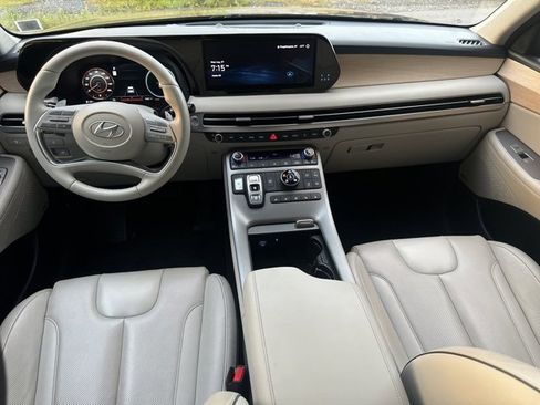 Used 2023 Hyundai Palisade Limited image 10
