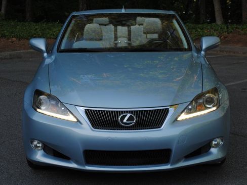 Used 2011 Lexus IS 350C w/ Luxury Pkg image 3